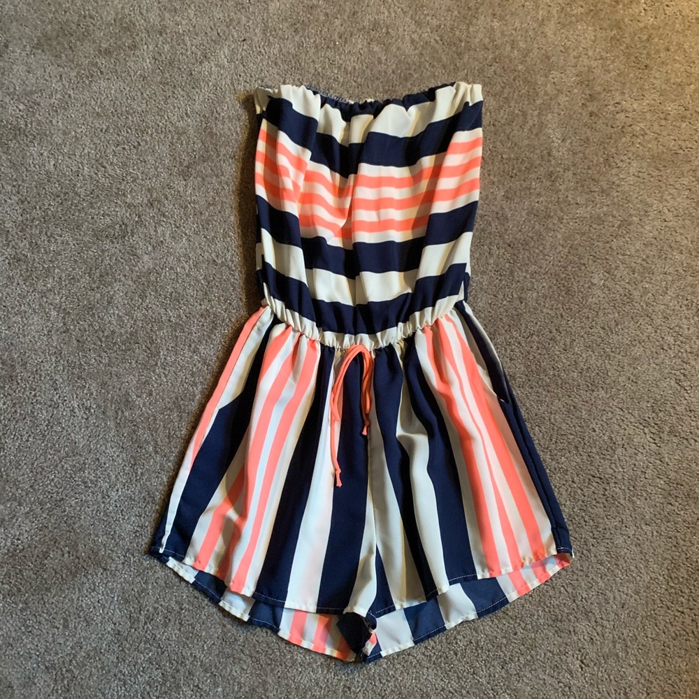 Strapless shorts  romper  (D156)